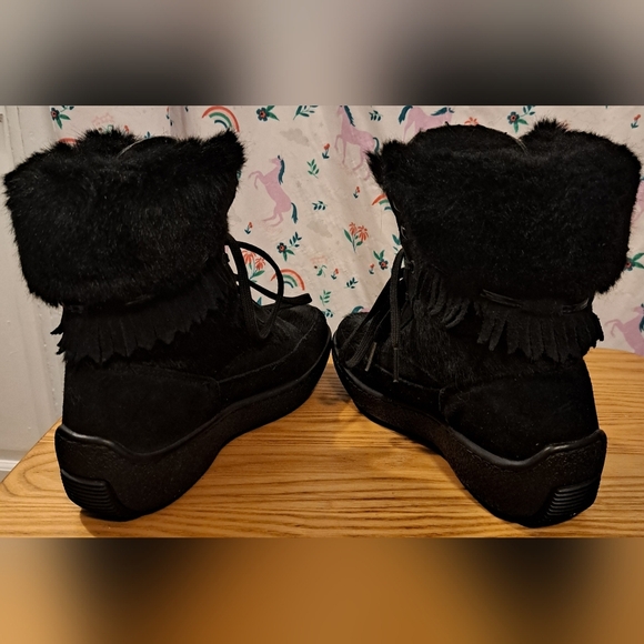 NWOT Oscar Black Rabbit Fur & Shearling Comfy Moccasin Ankle Boot Shoe SZ 7.5 - Picture 4 of 9